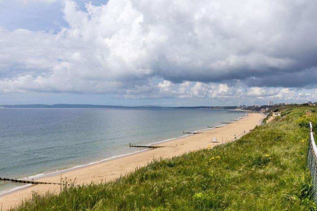 Modern 2 Bed, Cliff Top & Parking, F6 Bournemouth Exterior photo